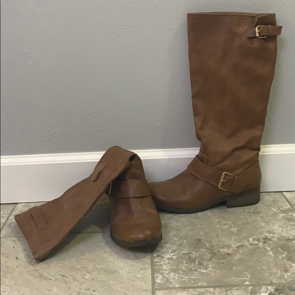 Mid shin brown boots